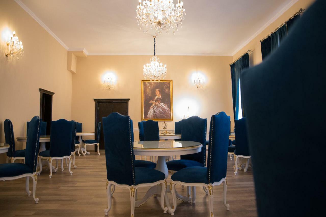 Hotel Boutique Vila Lakastel Sinaia Dış mekan fotoğraf