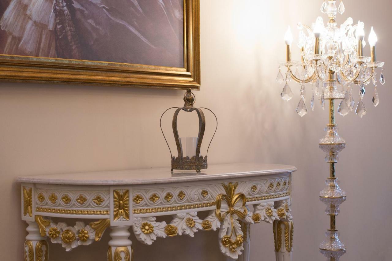 Hotel Boutique Vila Lakastel Sinaia Dış mekan fotoğraf