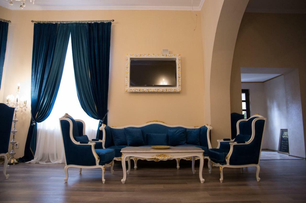 Hotel Boutique Vila Lakastel Sinaia Dış mekan fotoğraf