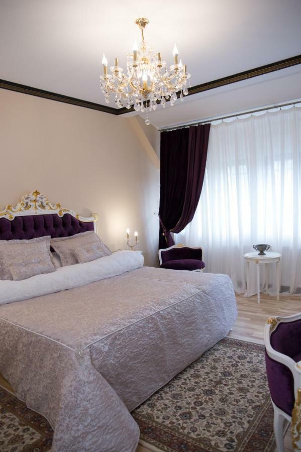 Hotel Boutique Vila Lakastel Sinaia Dış mekan fotoğraf